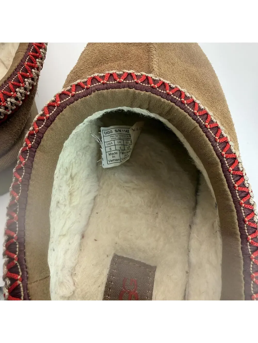 UGG Size 5 Brown Suede Slippers Red Trim Tasman Tazz Braid Shearling - Picture 7 of 7